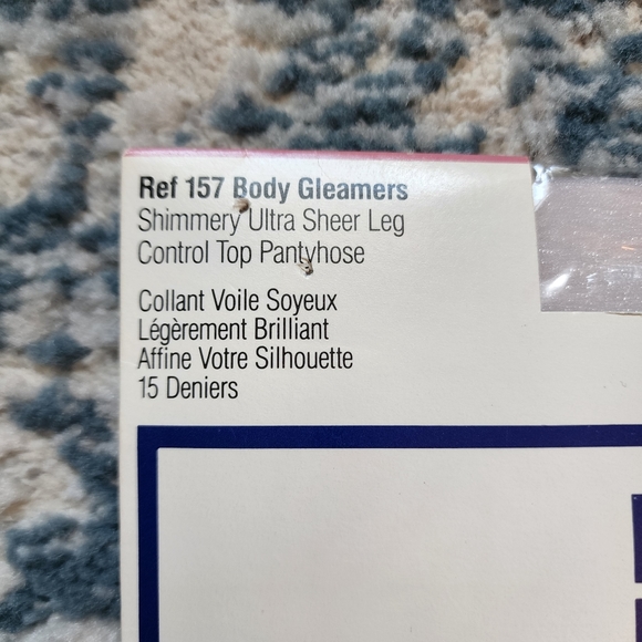 VINTAGE GIVENCHY LILAC SACHET PANTYHOSE - Picture 2 of 6